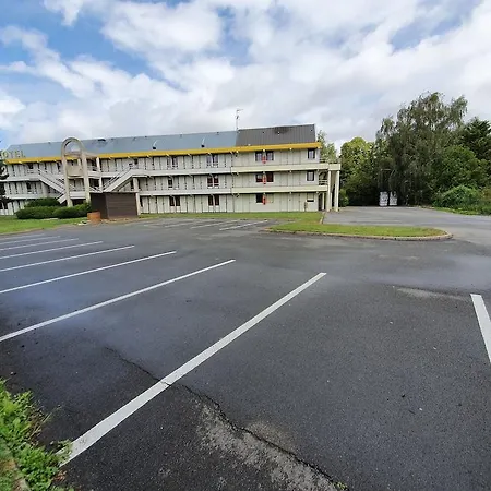 Premiere Classe Bethune Hotel *