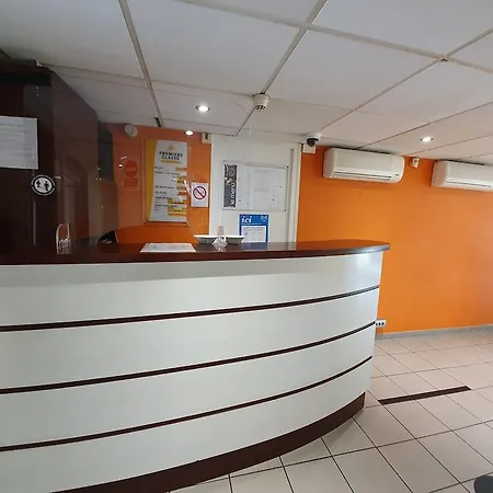 Premiere Classe Bethune Hotel