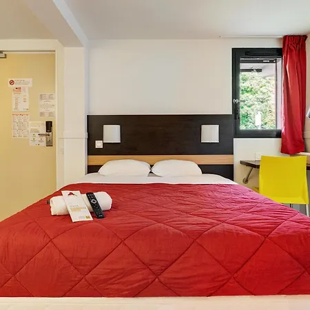 Otel Premiere Classe Bethune Les Bethunes *