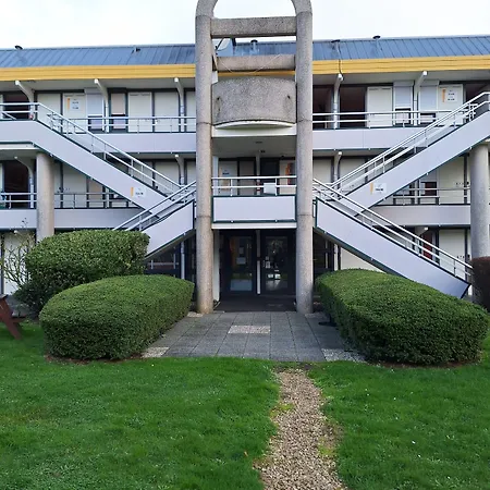 Premiere Classe Bethune Hotel